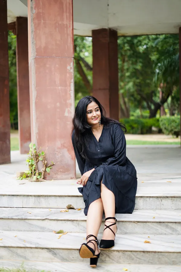 Black_Rayon_Solid_Flared_Dress