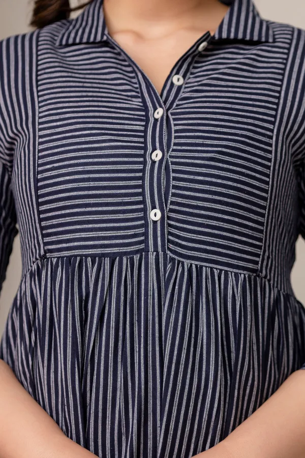 Blue_4tire_maternity_dress