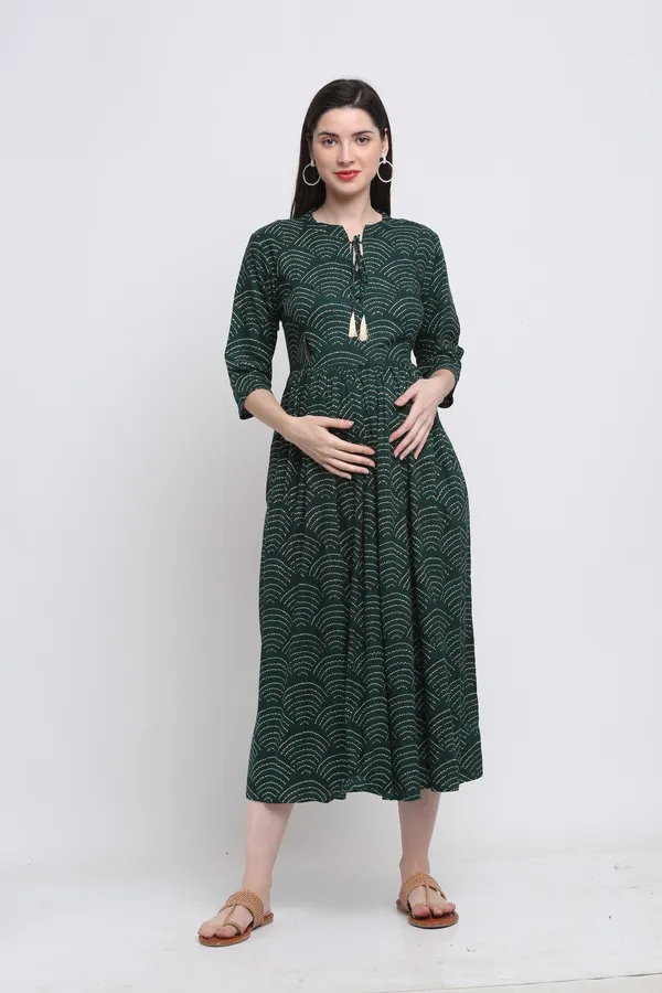 GREEN__BANDHEJ_PRINTED_MATERNITY_DRESS