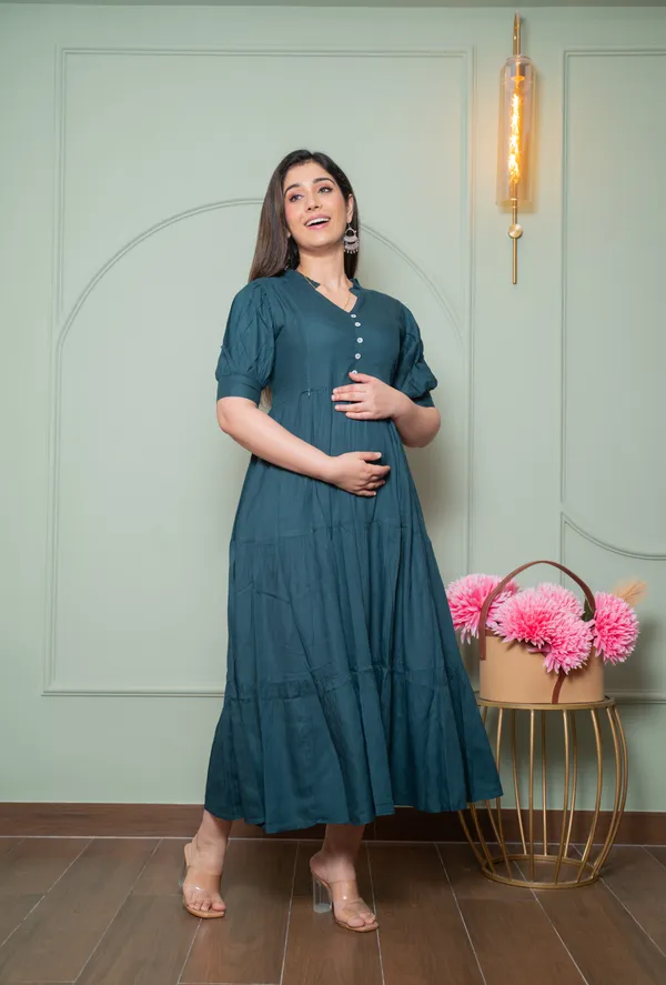 Green_Solid_Long_Maternity_3_Tire_Dress