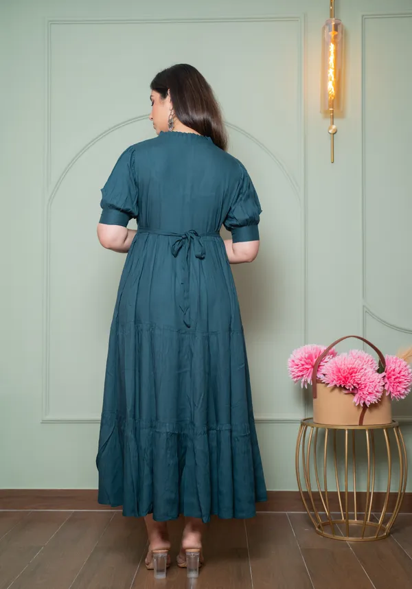 Green_Solid_Long_Maternity_3_Tire_Dress