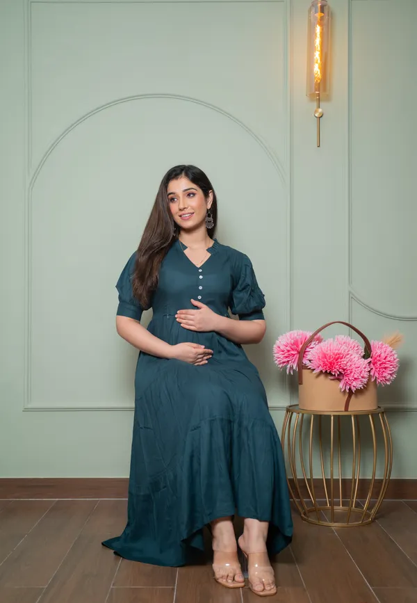 Green_Solid_Long_Maternity_3_Tire_Dress