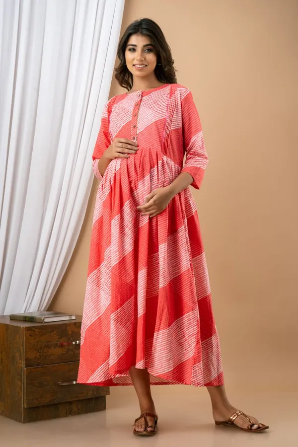 PINK_LEHARIYA_MATERNITY_DRESS