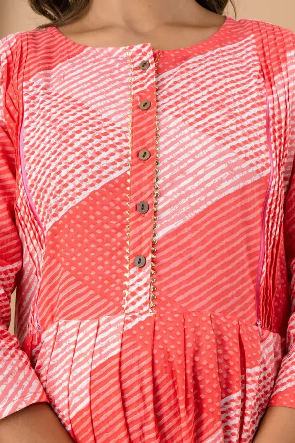PINK_LEHARIYA_MATERNITY_DRESS