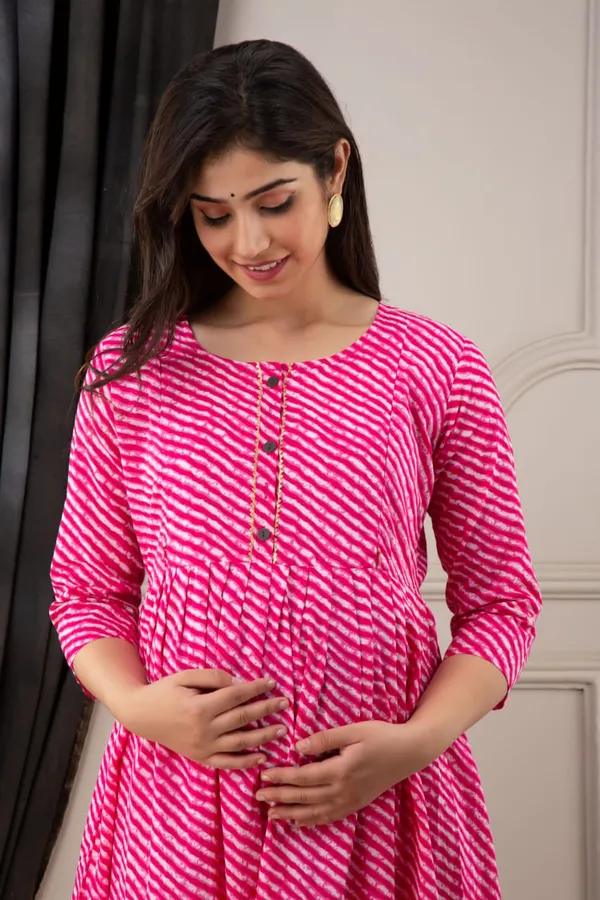 PINK_LEHRIYA_PRINTED_MATERNITY_DRESS