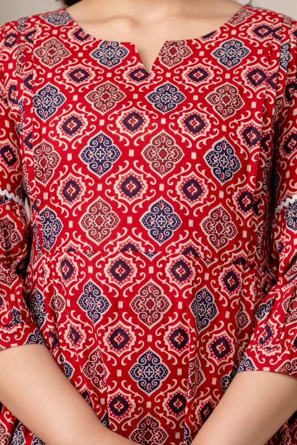 Patola_printed__maternity_dress