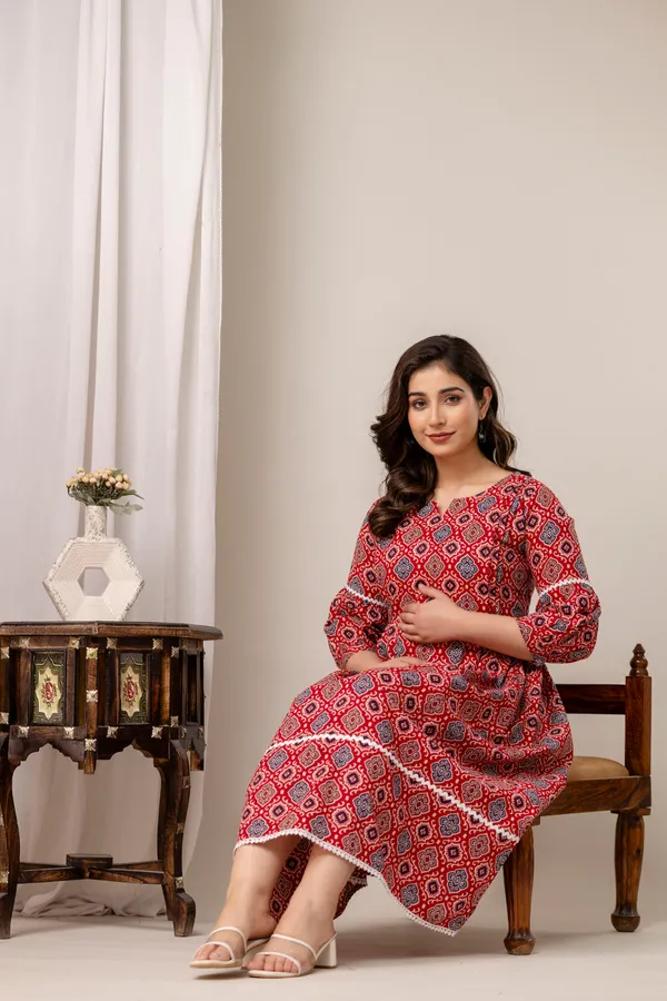 Patola_printed__maternity_dress
