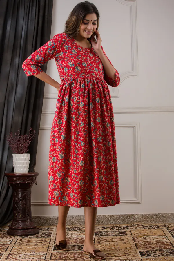RED_FLORAL_MATERNITY_DRESS