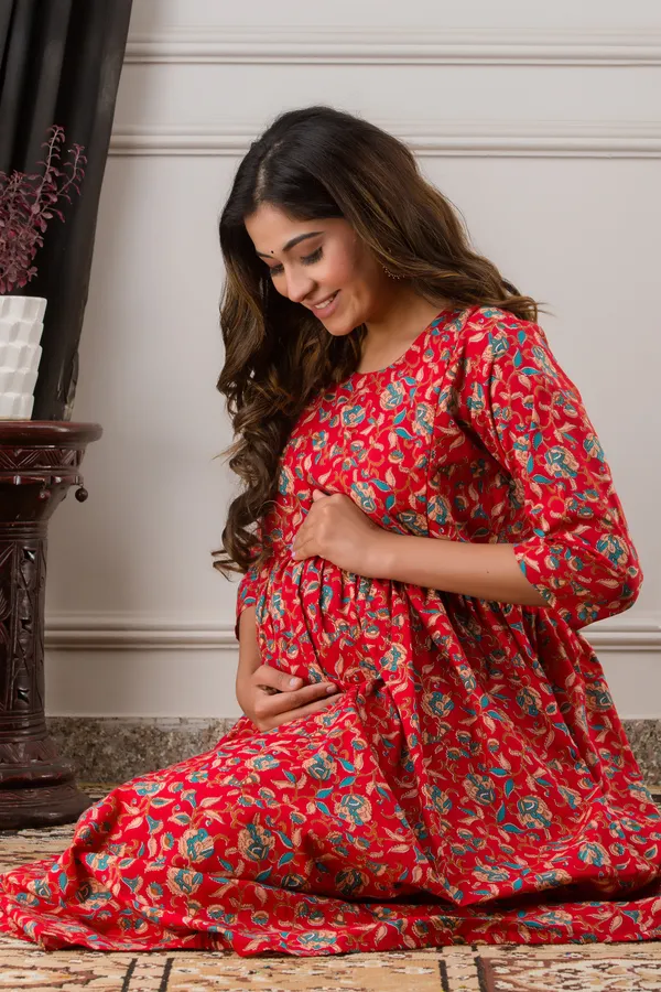 RED_FLORAL_MATERNITY_DRESS