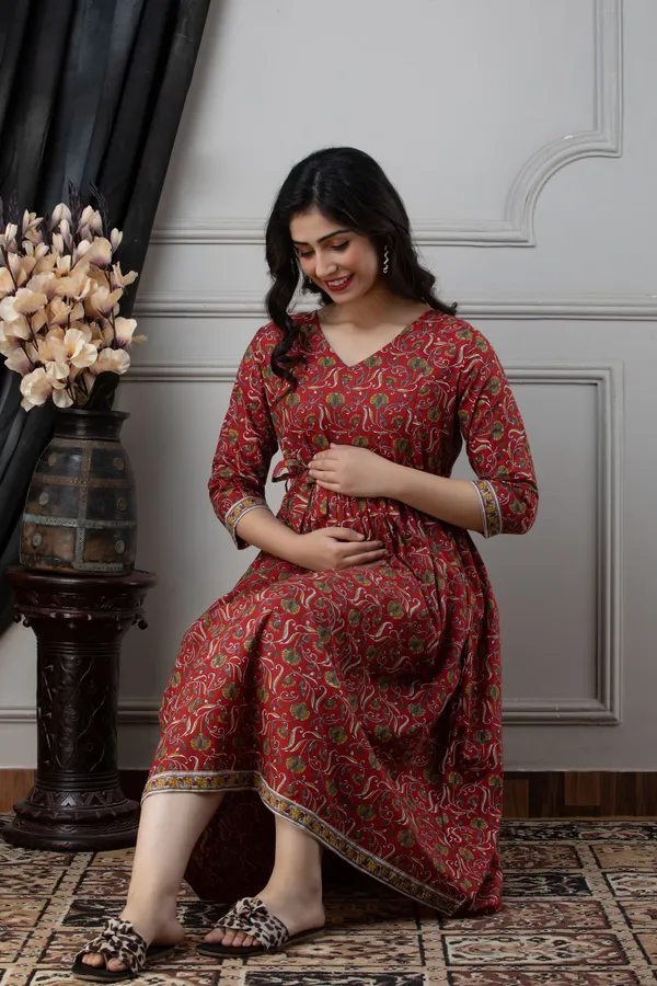 RED_FLOWER_PRINTED_MATERNITY_DRESS