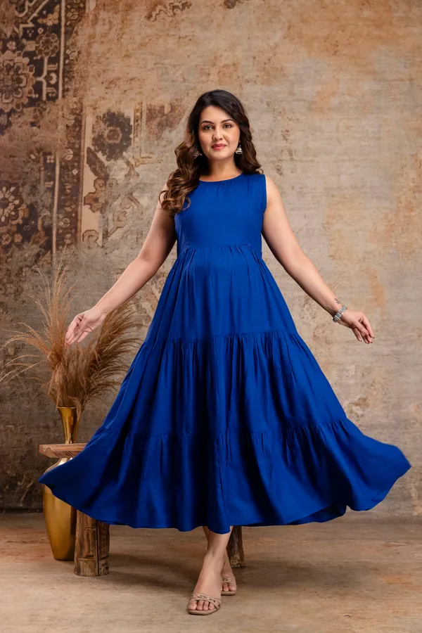 Reyon_Solid_Sleeveless_Maternity_Dress