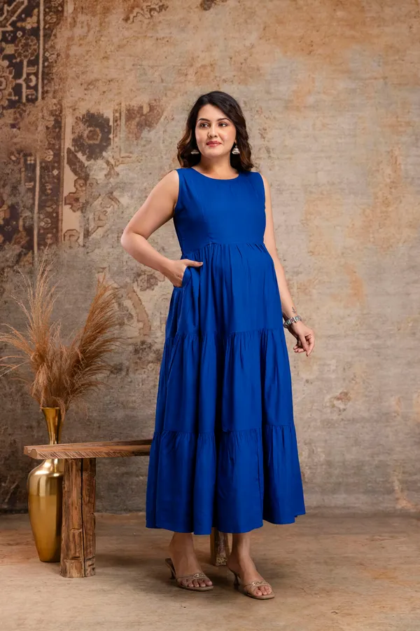 Reyon_Solid_Sleeveless_Maternity_Dress