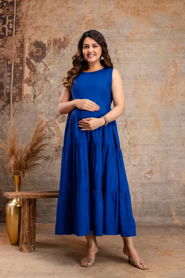 Reyon_Solid_Sleeveless_Maternity_Dress