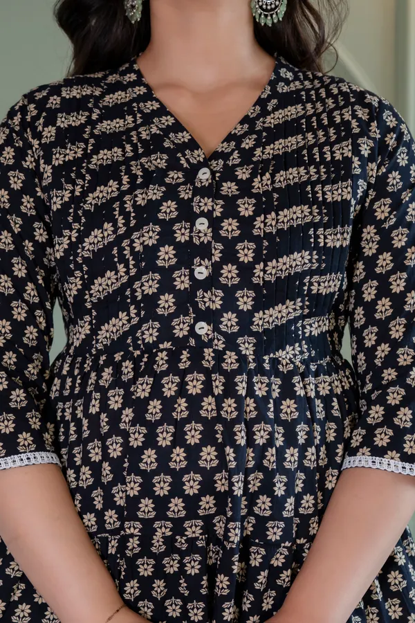Cotton_Black_Floral_Printed_Maternity_Top