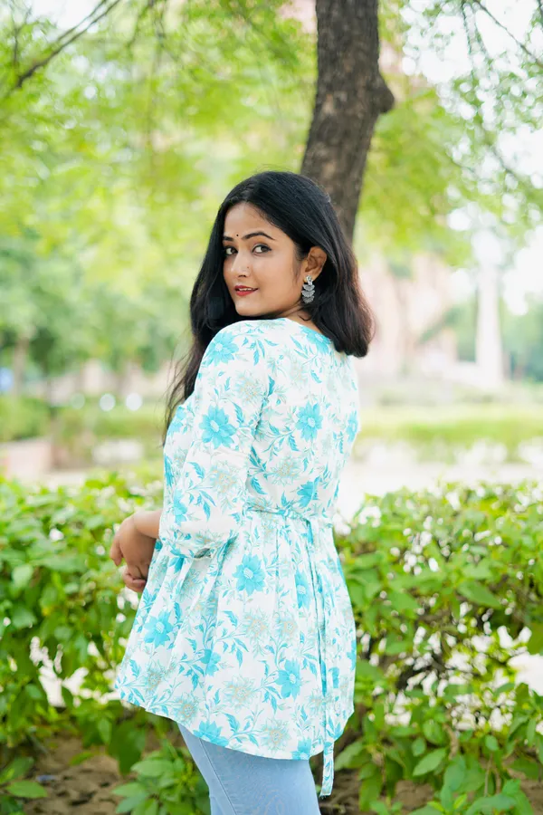 White_Cotton_Floral_Printed_Ali_Cut_Short_kurti