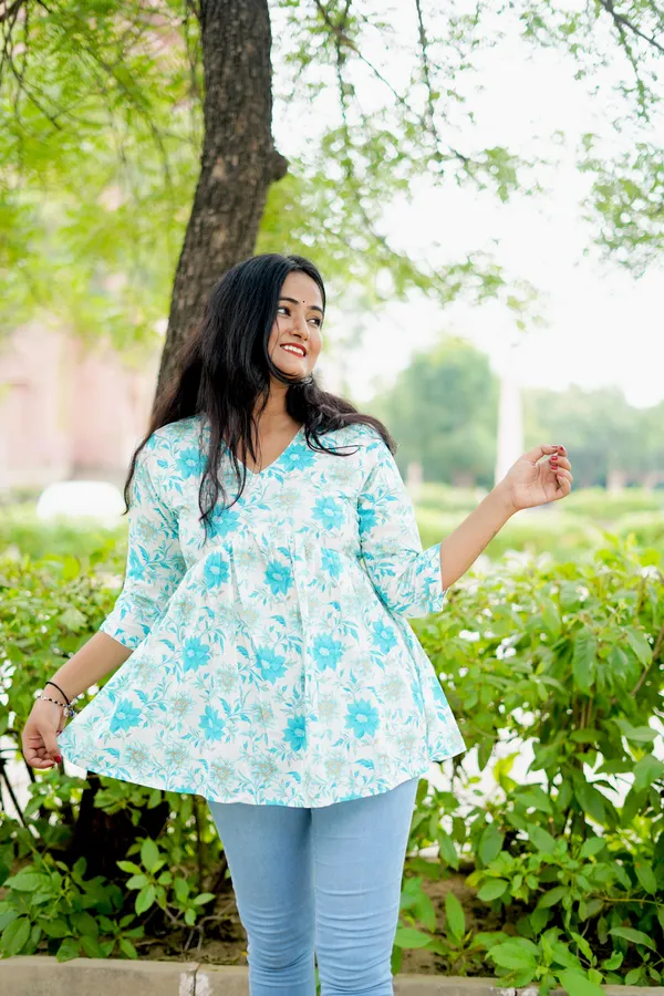 White_Cotton_Floral_Printed_Ali_Cut_Short_kurti