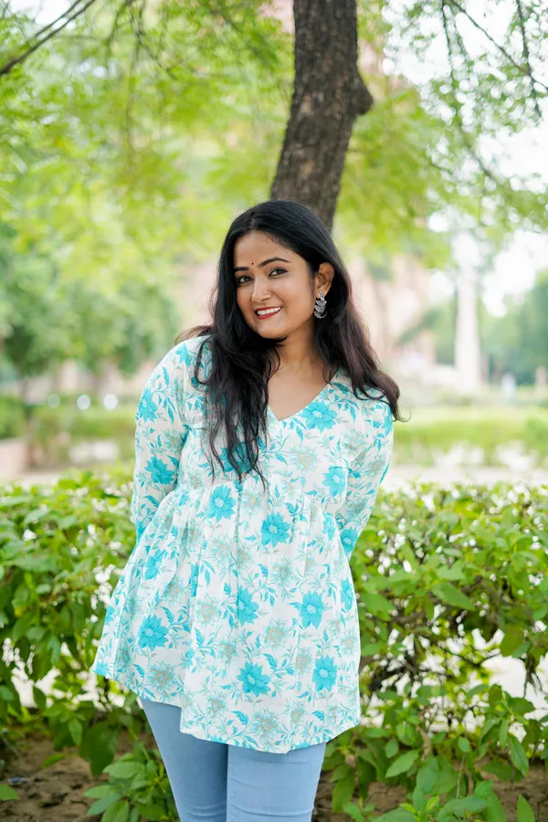 White_Cotton_Floral_Printed_Ali_Cut_Short_kurti