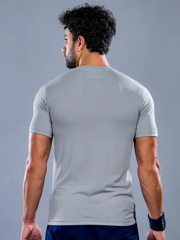 Men's_Solid_Quick_Dry_Sports_Gym_T-Shirt_Breathable_Moisture-Wicking_Half_Sleeve_Round_Crew_Neck_Regular_Fit_Active_Wear