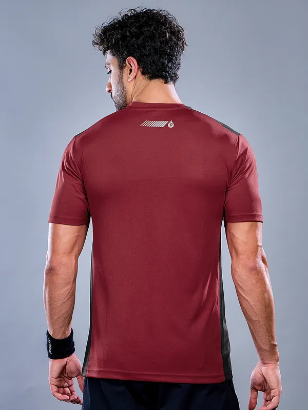 Men's_Solid_Quick_Dry_Sports_Gym_T-Shirt_Breathable_Moisture-Wicking_Half_Sleeve_Round_Crew_Neck_Regular_Fit_Active_Wear