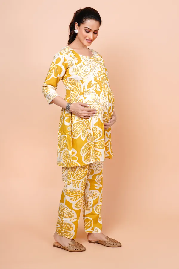 Printed_Feeding_&_Maternity_Cord_set_With_Zippers_(Top_&_Bottom)