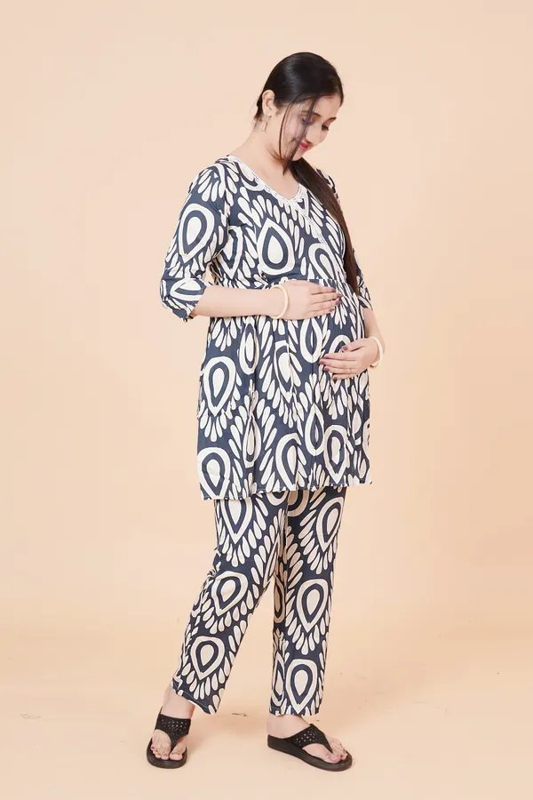 Printed_Feeding_&_Maternity_Cord_set_With_Zippers_(Top_&_Bottom)