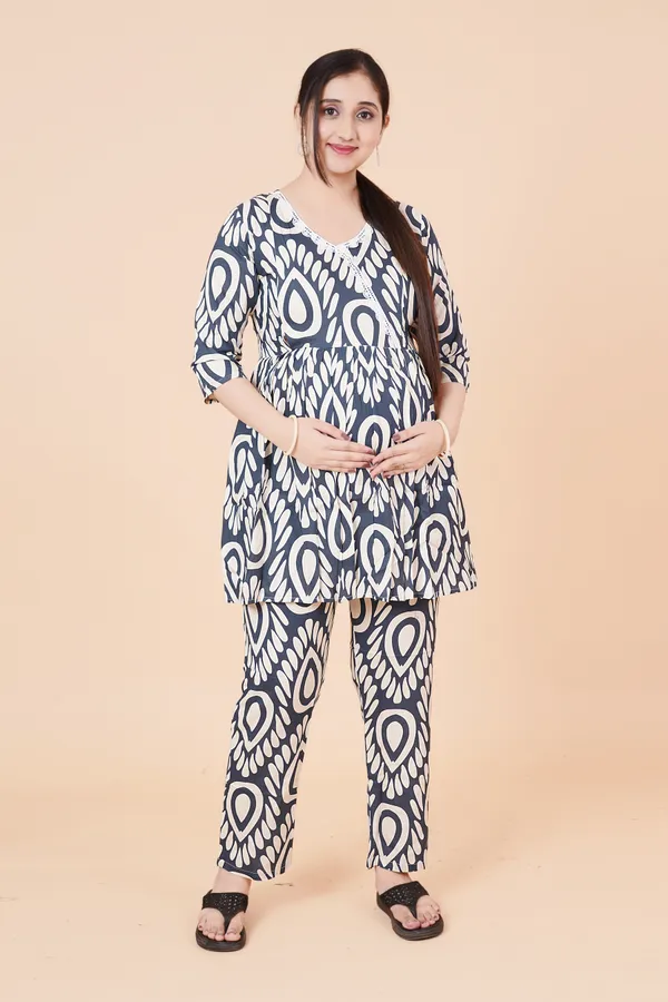 Printed_Feeding_&_Maternity_Cord_set_With_Zippers_(Top_&_Bottom)