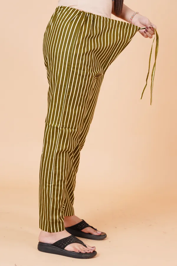 Women_Cotton_Printed_Olive_Green_Feeding_&_Maternity_Kurti_&_Pyajama_Set__With_Invisible_zip