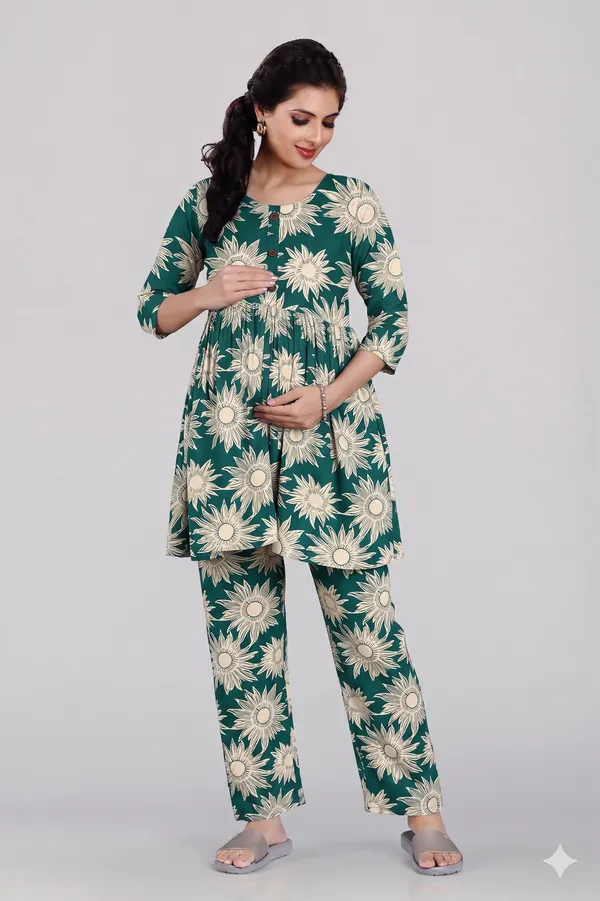 Printed_Feeding_&_Maternity_Cord_set_With_Zippers_(Top_&_Bottom)