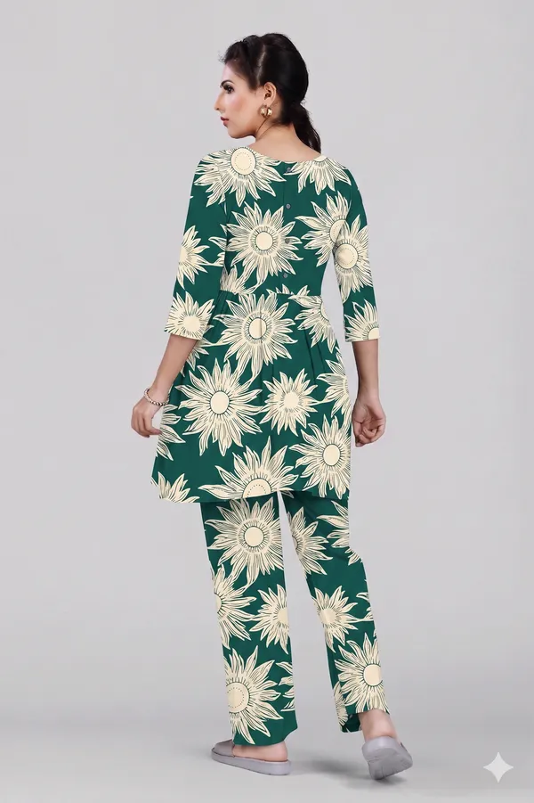 Printed_Feeding_&_Maternity_Cord_set_With_Zippers_(Top_&_Bottom)