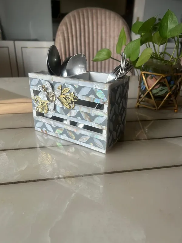 Designer_Ethereal_-_Mother_of_Pearl_-_Duo_Cutlery_Holder