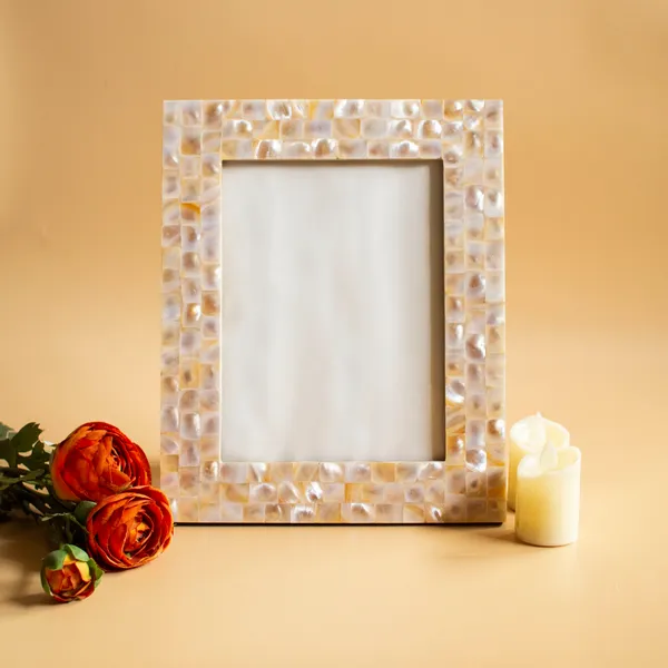 Mother_of_Pearl_Photo_Frame_(Medium)