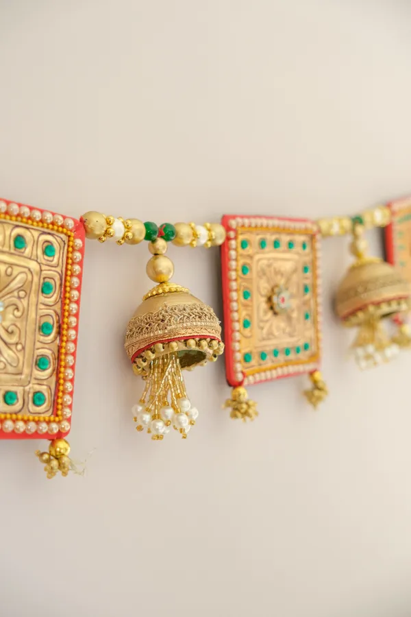 Tanjore-_48-Inch_Toran_|_Gold_Plated_Luxurious_Entry_Décor_for_New_Homes