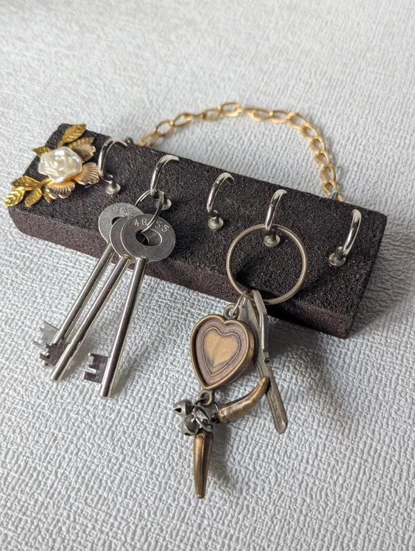 SandyHook_Key_Holder_-_004