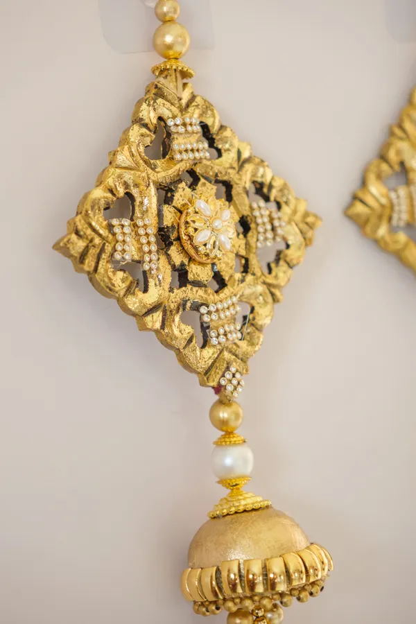 Luxury_Door_Side_Hanging_|_Gold_Plated_Handcrafted_Wall_Décor_for__&_Gifting