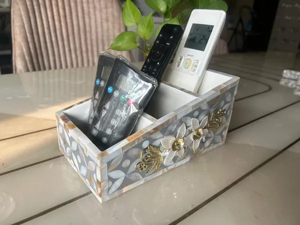 Designer_Ethereal_-_Mother_of_Pearl_-_Remote_Stand