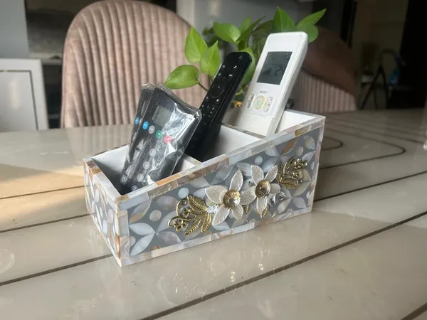 Designer_Ethereal_-_Mother_of_Pearl_-_Remote_Stand
