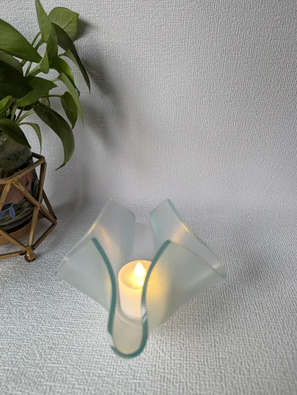 GlowCurl_Glass_Tealight_Holder_-_Texture