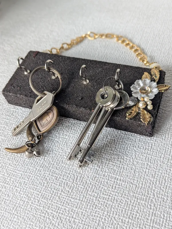 SandyHook_Key_Holder_-_003