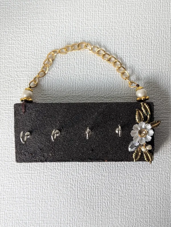 SandyHook_Key_Holder_-_003