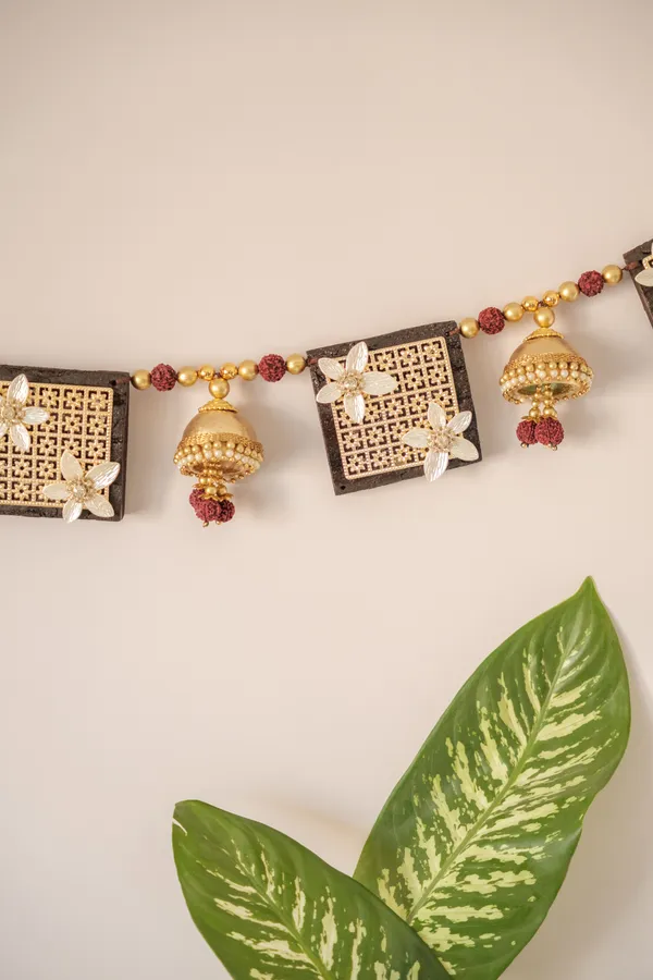 Luxury_48-Inch_Toran_|_Gold_Plated__Door_Hanging_with_Cultural_Elegance