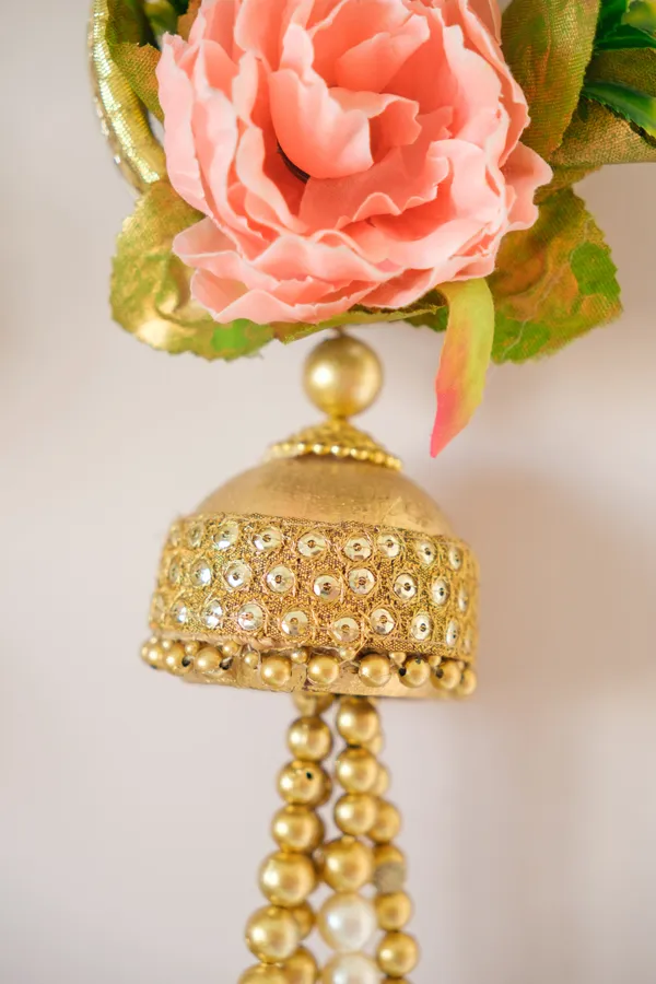 Traditional_Door_Hanging_|_Gold_Plated_Perfect_Housewarming_or_Wedding_Gift