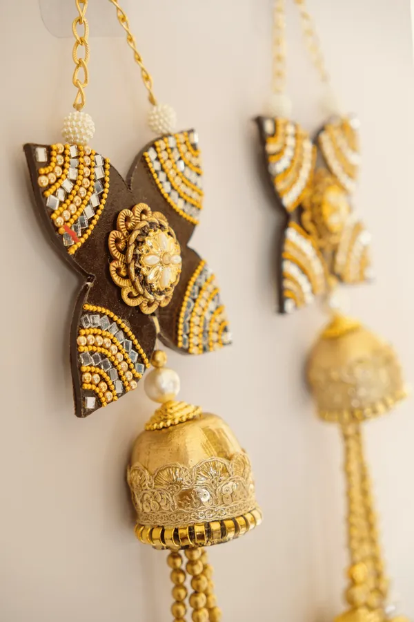 Exclusive_Door_Side_Hanging_|_Gold_Plated_Royal_Festive_Accent_for_Home_Entrances