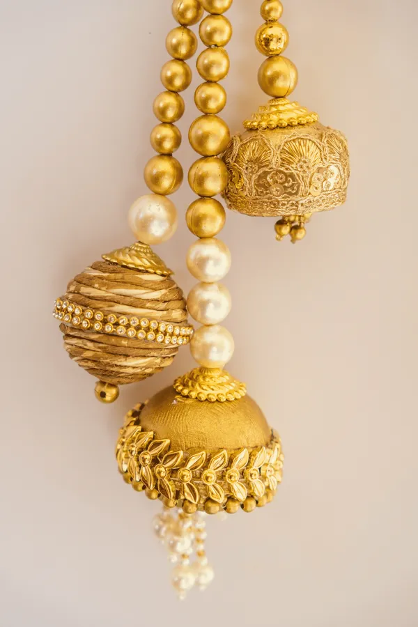 Exclusive_Door_Side_Hanging_|_Gold_Plated_Royal_Festive_Accent_for_Home_Entrances