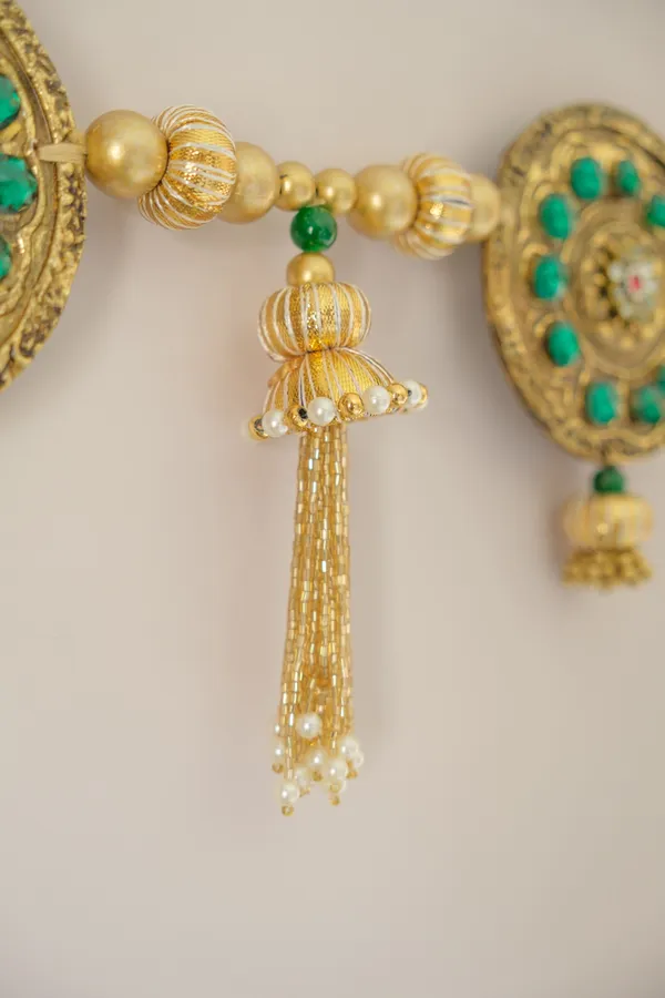 Elegant_48-Inch_Bandhanwar_|_Gold_Plated_Artistic_Door_Hanging_for_Grand_Homes