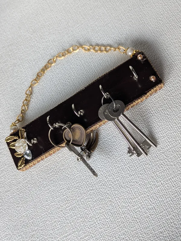 KeyCharm_Luxe_Key_Holder