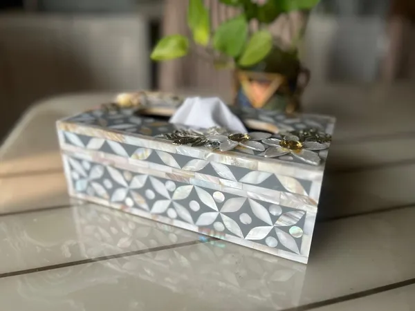 Designer_Ethereal_-_Mother_of_Pearl_-_Tissue_Box