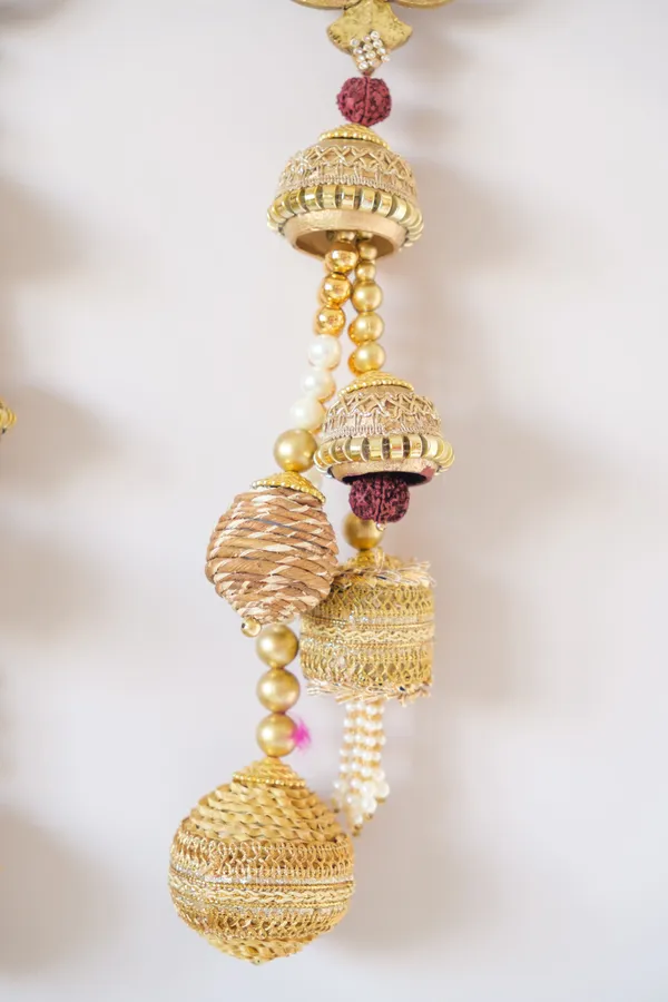 Opulent_Door_Side_Hanging_|_Gold_Plated_Make_a_Grand_Statement_at_Your_Entry