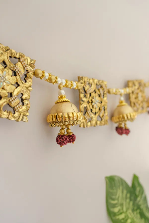 42-Inch_Luxury_Wooden_Toran_|_Gold_Plated_Exquisite_Gift_for_Housewarming