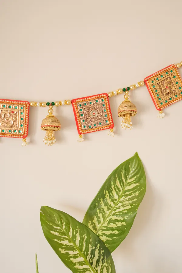Tanjore_Work_Toran_|_Gold_Plated_42-Inch_Grand_Door_Hanging_for_Elegant_Entry
