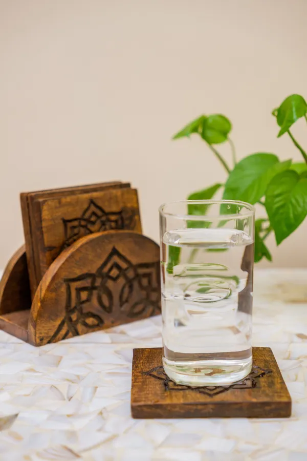Wooden_Engraved_Design_Coaster_with_Stand_-_Set_of_4
